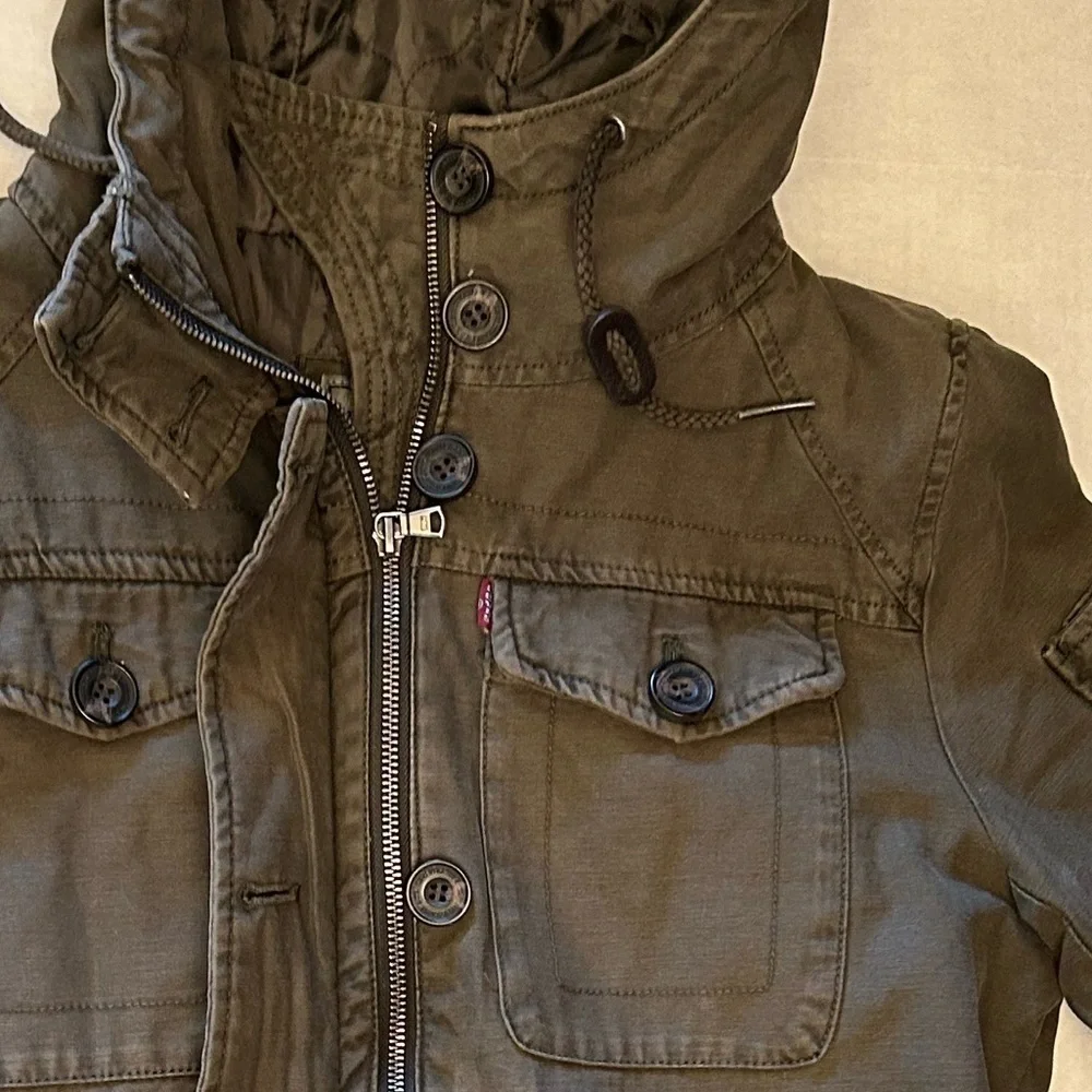 Levi’s Hooded‎ Military Army Green Jacket from Nordstroms Sz-M Q10